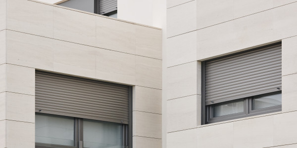 Puertas y Ventanas Insonorizadas de Aluminio / PVC Malgrat de Mar · Aislamiento Térmico y Acústico